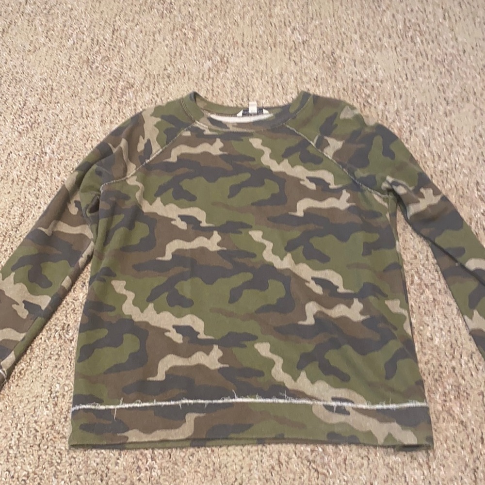 American Eagle Camo Crewneck